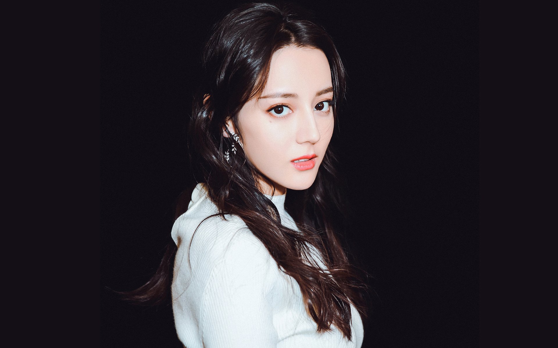 “结局悬念:双方比分咬得死死的,比赛还是继续?”,比分算90分钟吗