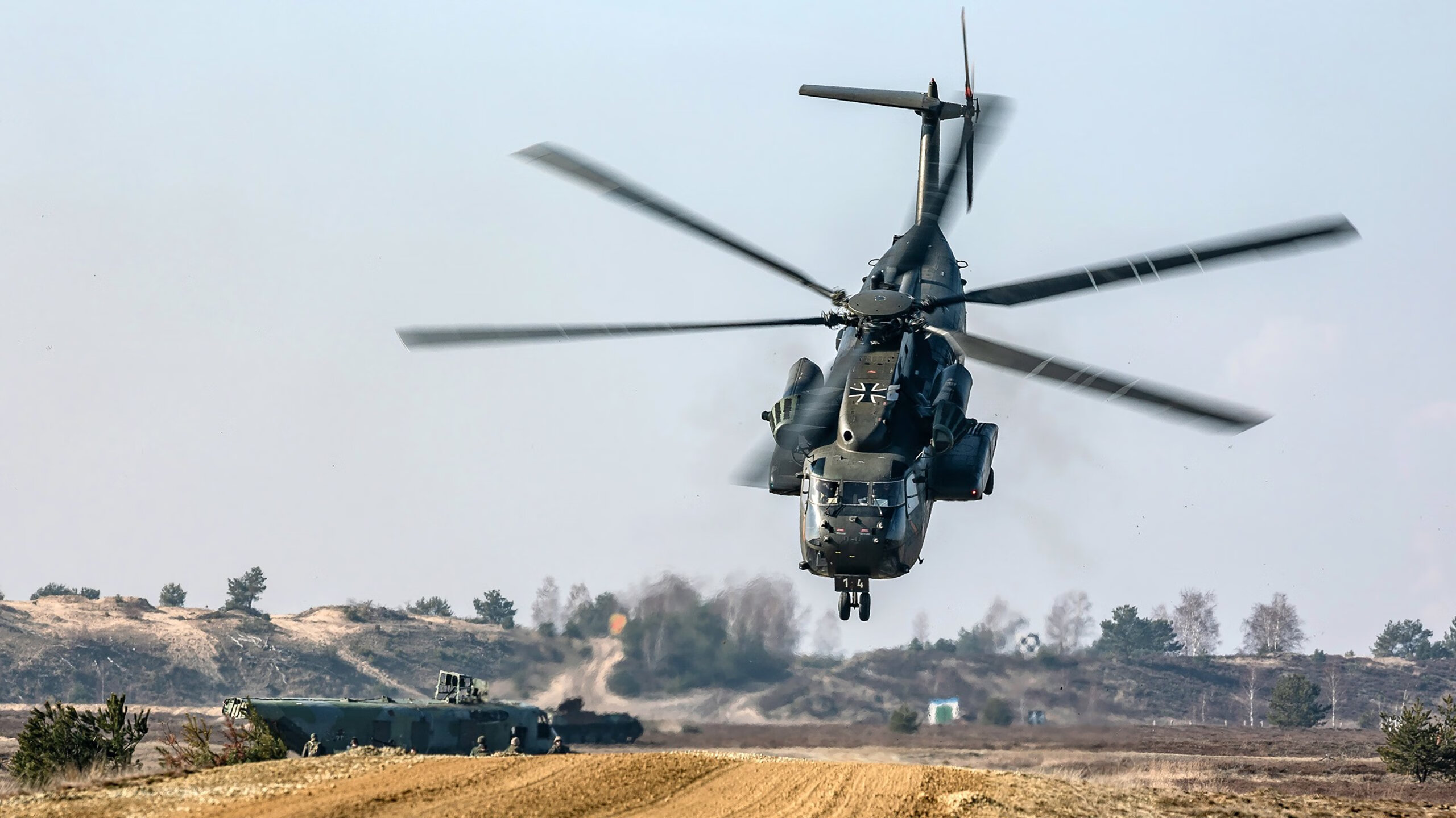 开云kaiyun-莱比锡客场2-1战胜奥格斯堡，积分榜上升，莱比锡对奥格斯堡聚胜顽球汇