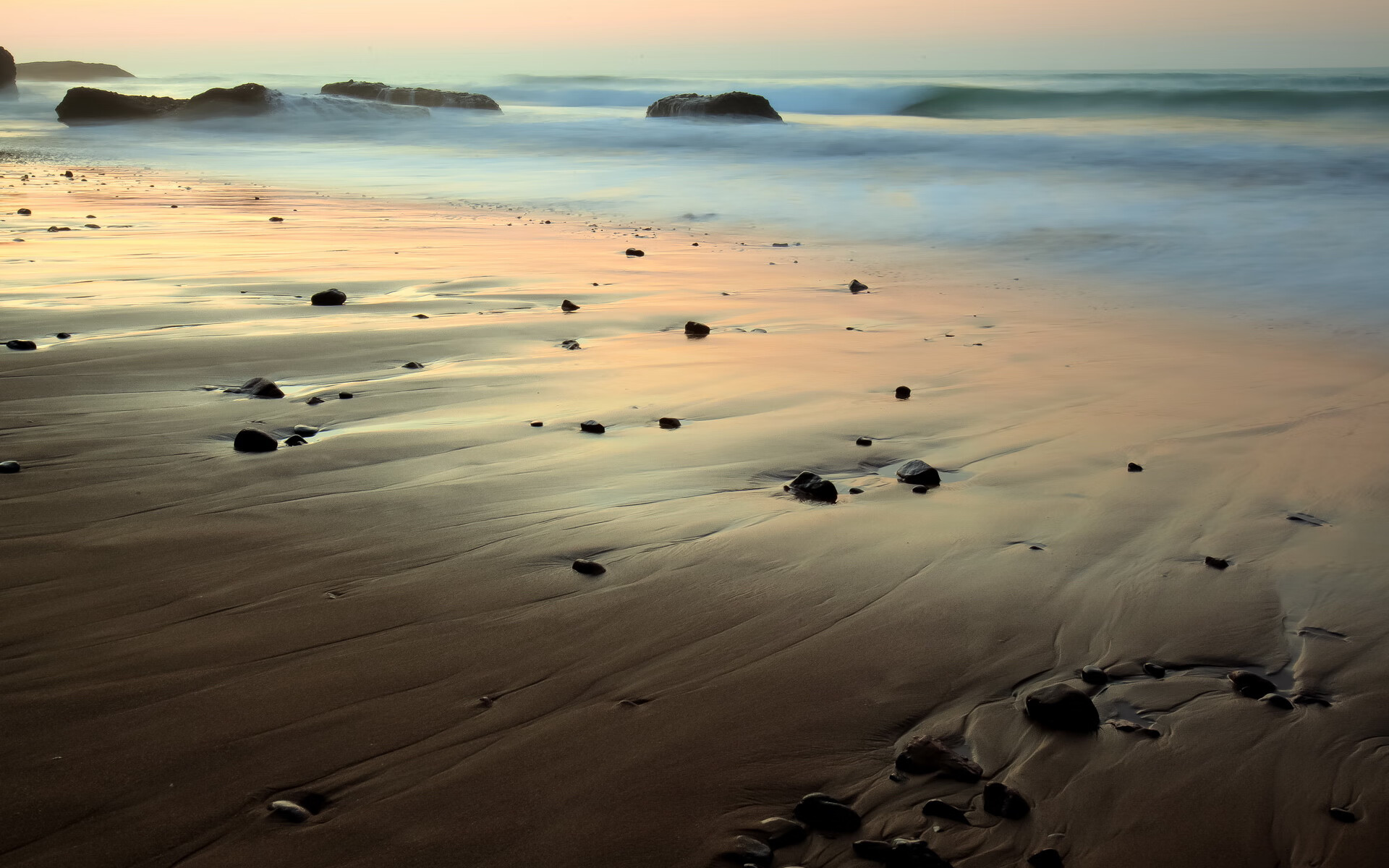 开云中国-女子篮球青年队注重突破能力提升得分多样化，女子篮球队训练方法