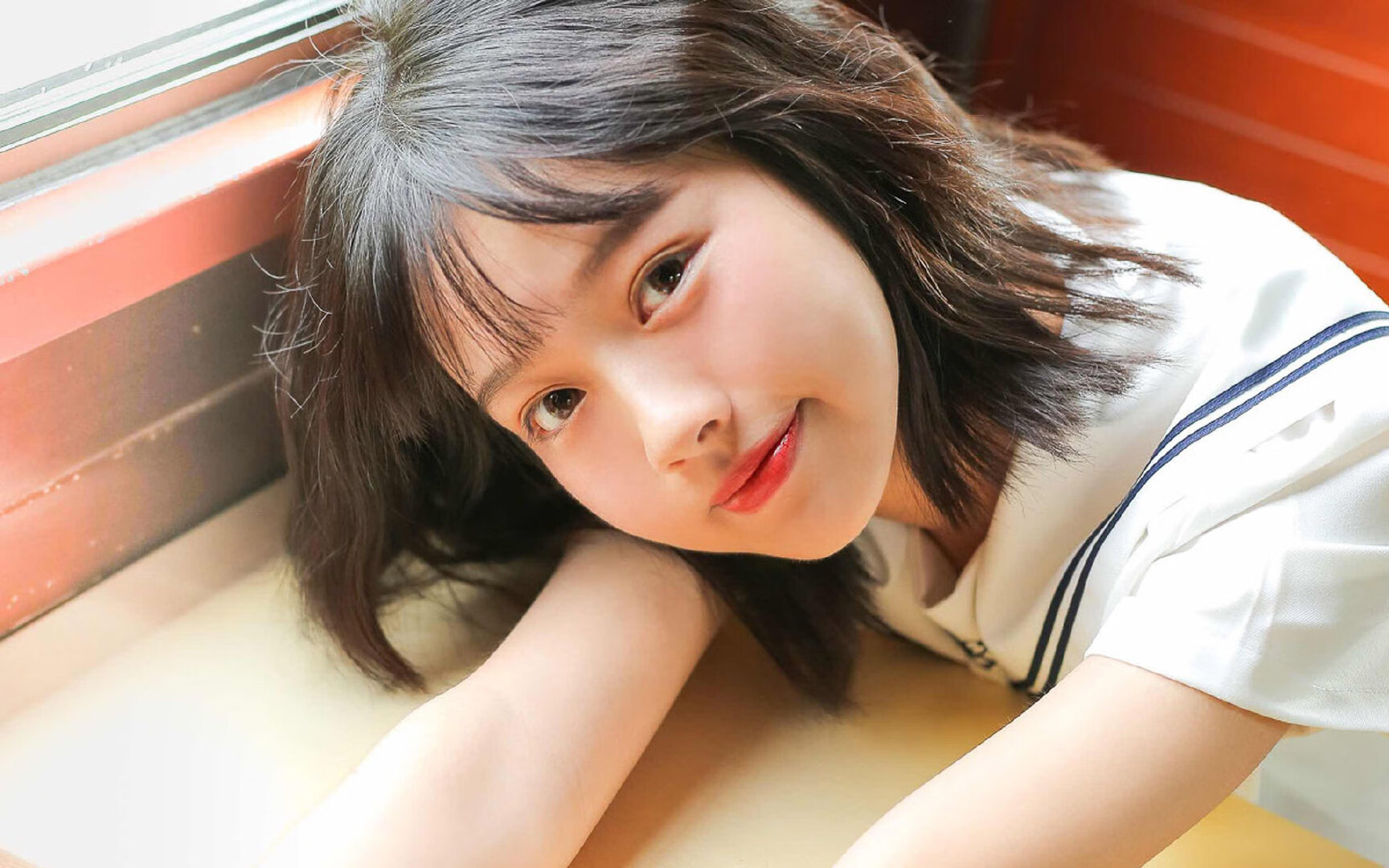 开云官方-霍勒迪火力全开雄鹿晋级季后赛，霍勒迪顶薪续约雄鹿